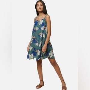 NWOT Cute Summer O’Neill Dress